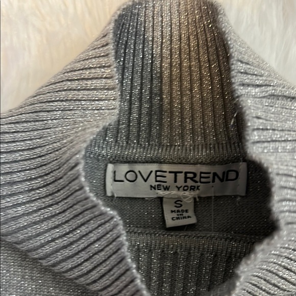 Love Trend Gray Women's Sparkly Sweater Size Small - Picture 3 of 7